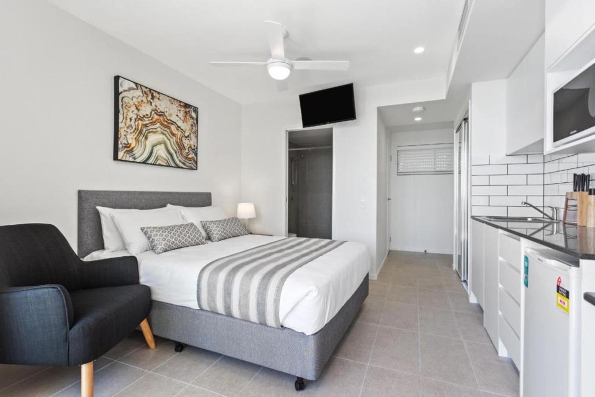 North Shore Oceanside Kawana Kawana Waters Exterior photo