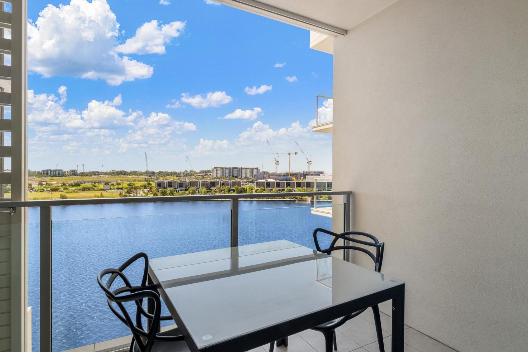 North Shore Oceanside Kawana Kawana Waters Exterior photo